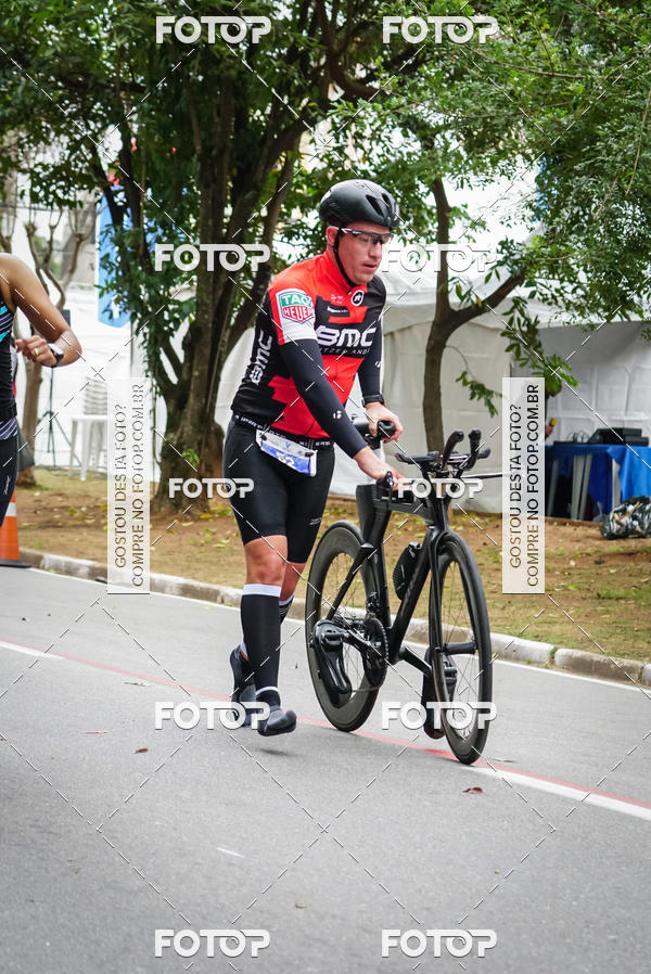 Buy your photos of the eventVSERIES Duathlon & Running on Fotop