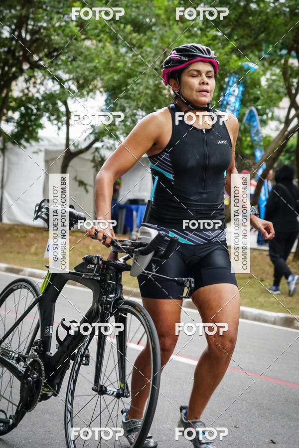 Buy your photos of the eventVSERIES Duathlon & Running on Fotop