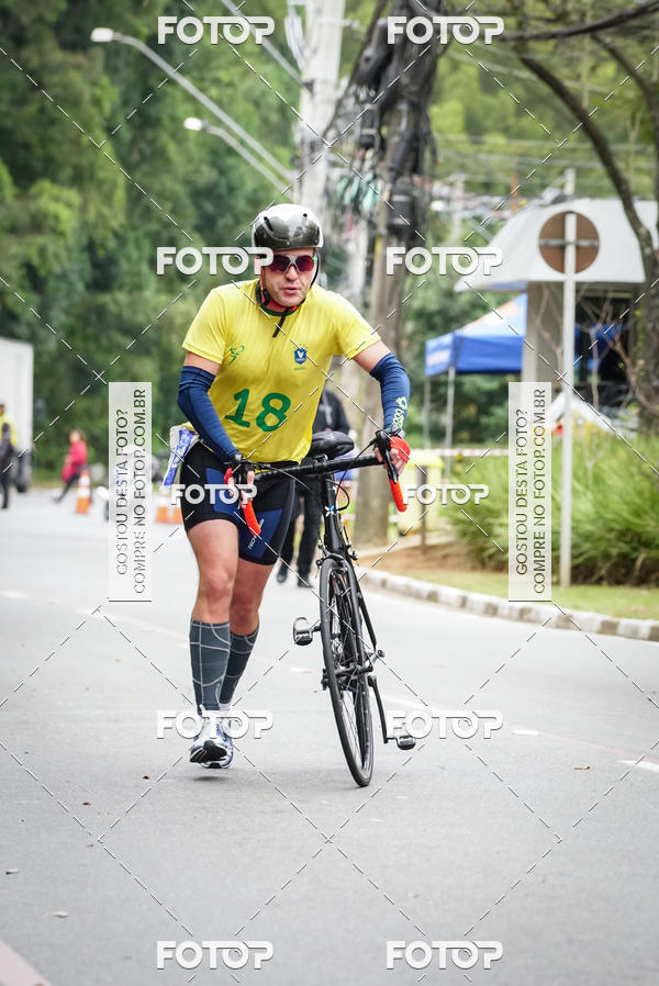 Buy your photos of the eventVSERIES Duathlon & Running on Fotop