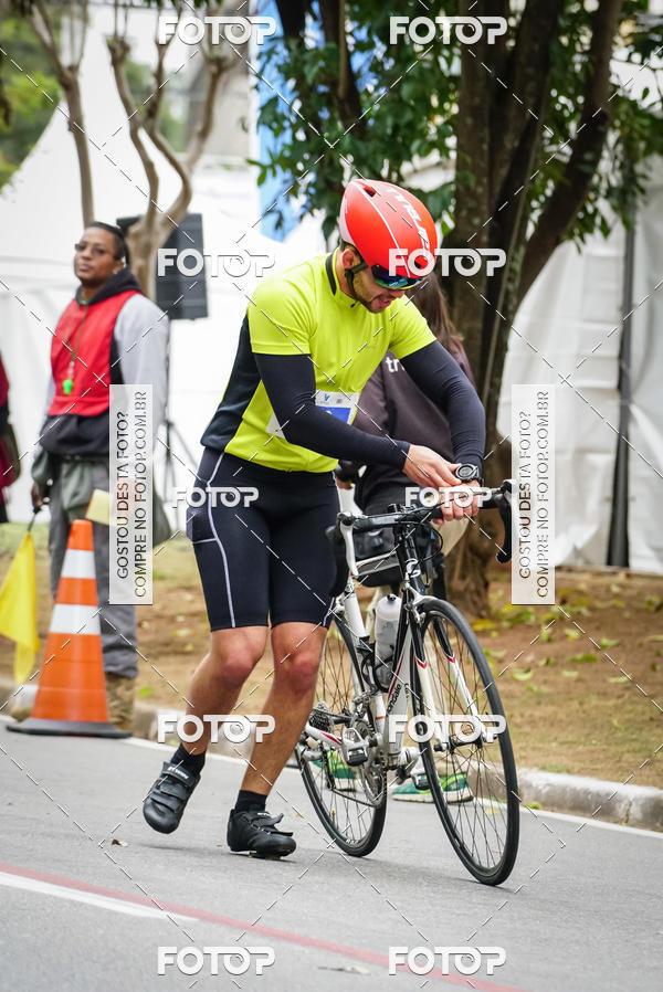 Buy your photos of the eventVSERIES Duathlon & Running on Fotop