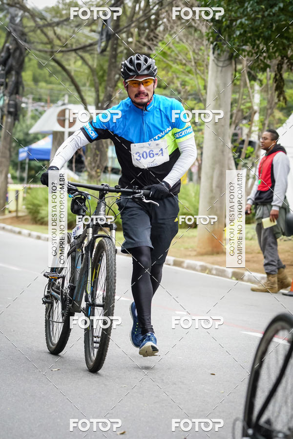 Buy your photos of the eventVSERIES Duathlon & Running on Fotop