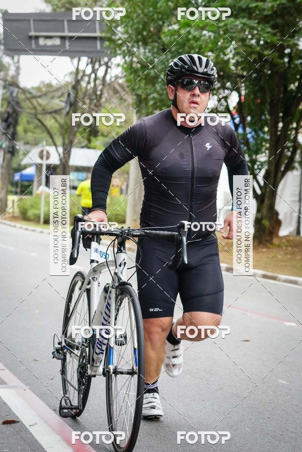 Buy your photos of the eventVSERIES Duathlon & Running on Fotop