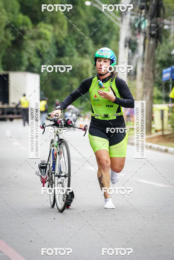 Buy your photos of the eventVSERIES Duathlon & Running on Fotop