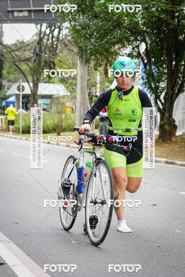 Buy your photos of the eventVSERIES Duathlon & Running on Fotop