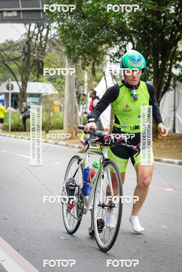 Buy your photos of the eventVSERIES Duathlon & Running on Fotop