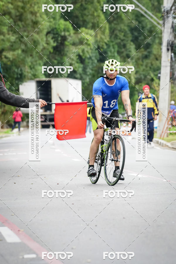 Buy your photos of the eventVSERIES Duathlon & Running on Fotop