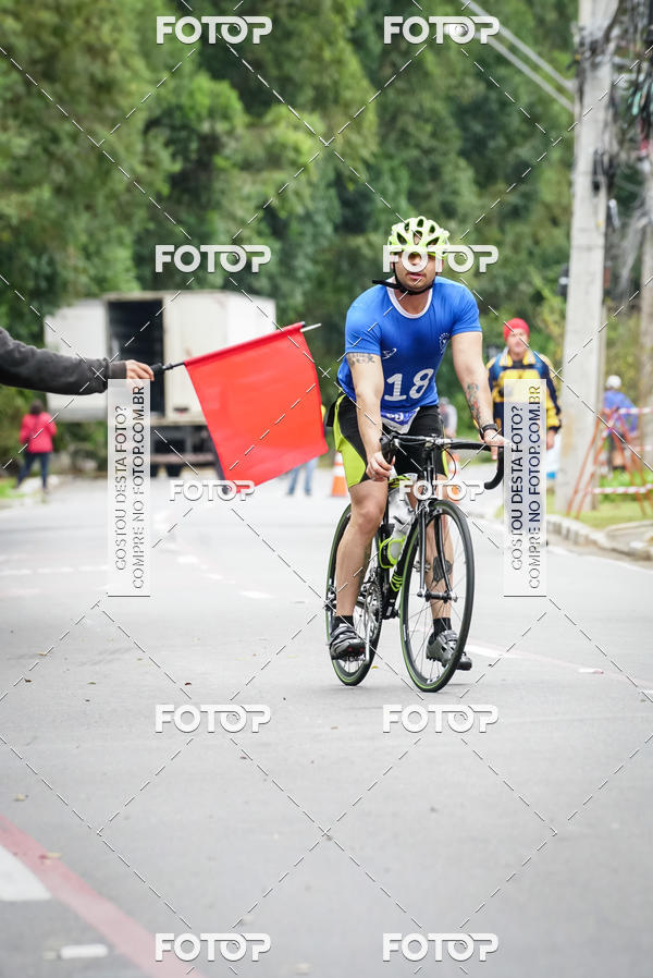 Buy your photos of the eventVSERIES Duathlon & Running on Fotop