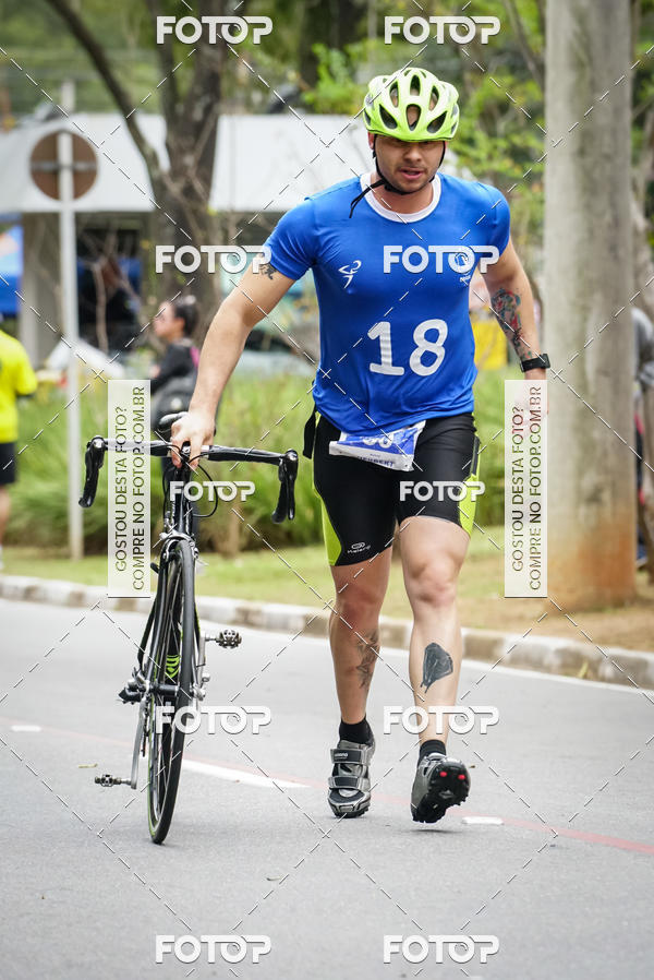 Buy your photos of the eventVSERIES Duathlon & Running on Fotop