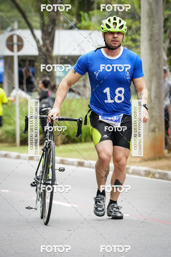 Buy your photos of the eventVSERIES Duathlon & Running on Fotop