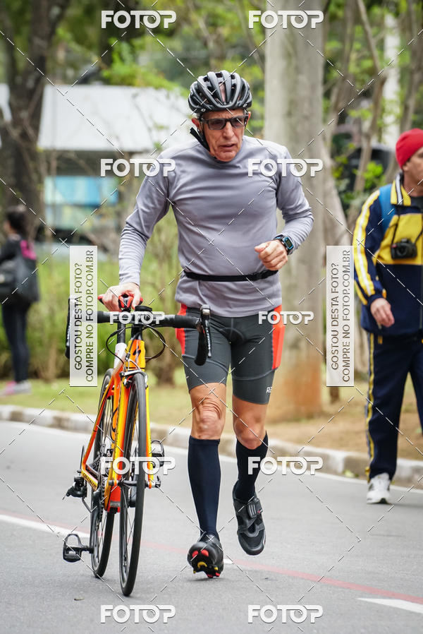 Buy your photos of the eventVSERIES Duathlon & Running on Fotop