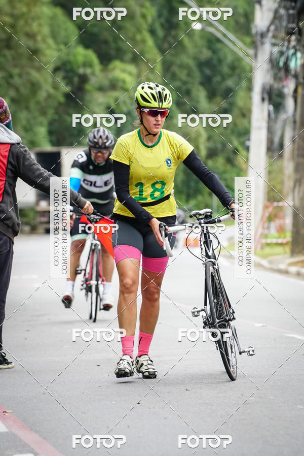 Buy your photos of the eventVSERIES Duathlon & Running on Fotop