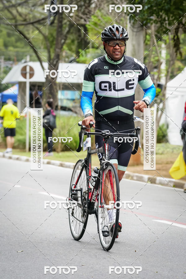 Buy your photos of the eventVSERIES Duathlon & Running on Fotop