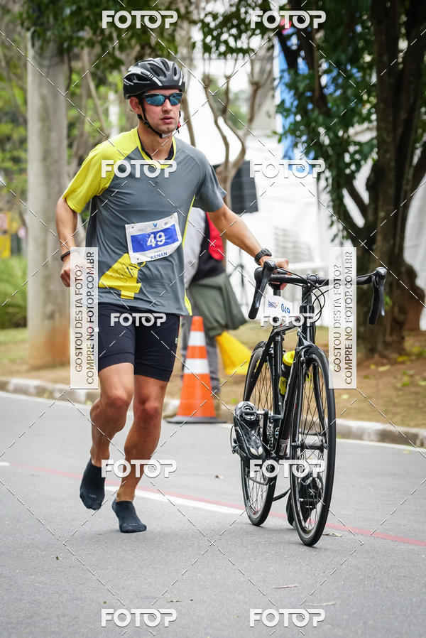 Buy your photos of the eventVSERIES Duathlon & Running on Fotop