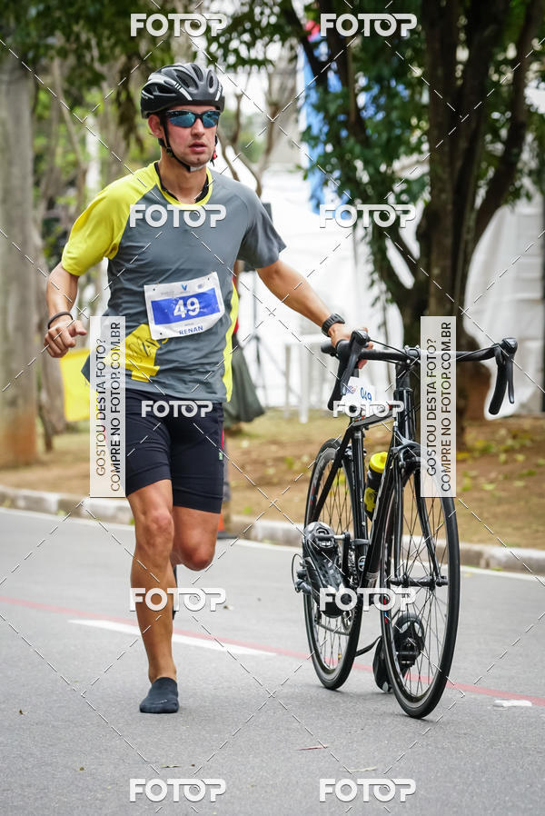 Buy your photos of the eventVSERIES Duathlon & Running on Fotop