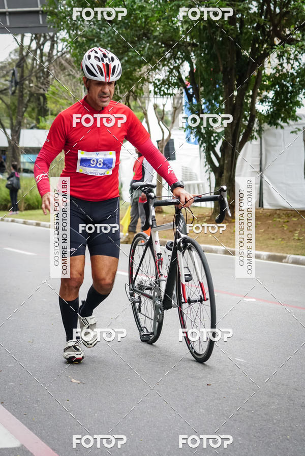 Buy your photos of the eventVSERIES Duathlon & Running on Fotop