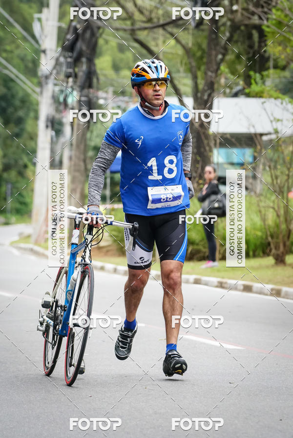 Buy your photos of the eventVSERIES Duathlon & Running on Fotop