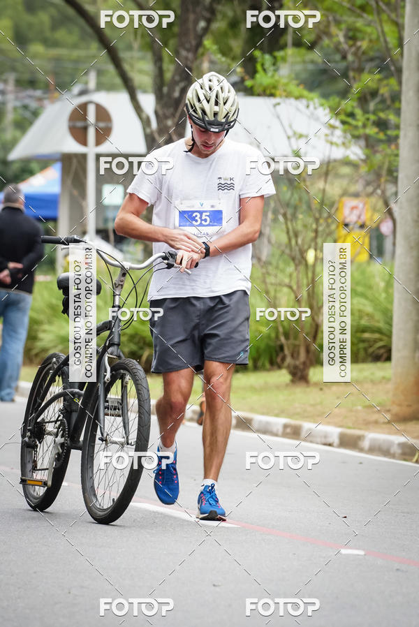 Buy your photos of the eventVSERIES Duathlon & Running on Fotop