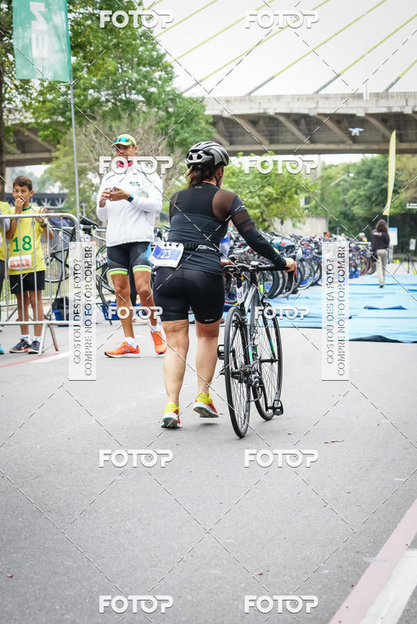 Buy your photos of the eventVSERIES Duathlon & Running on Fotop