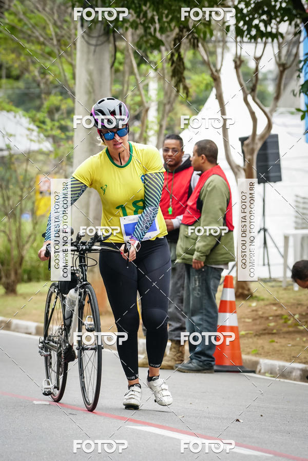 Buy your photos of the eventVSERIES Duathlon & Running on Fotop