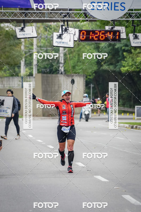 Buy your photos of the eventVSERIES Duathlon & Running on Fotop