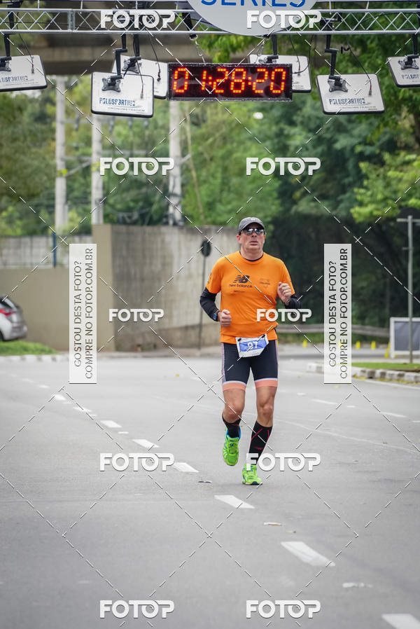 Buy your photos of the eventVSERIES Duathlon & Running on Fotop