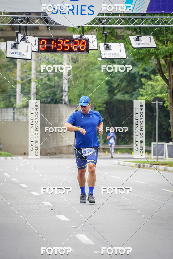 Buy your photos of the eventVSERIES Duathlon & Running on Fotop
