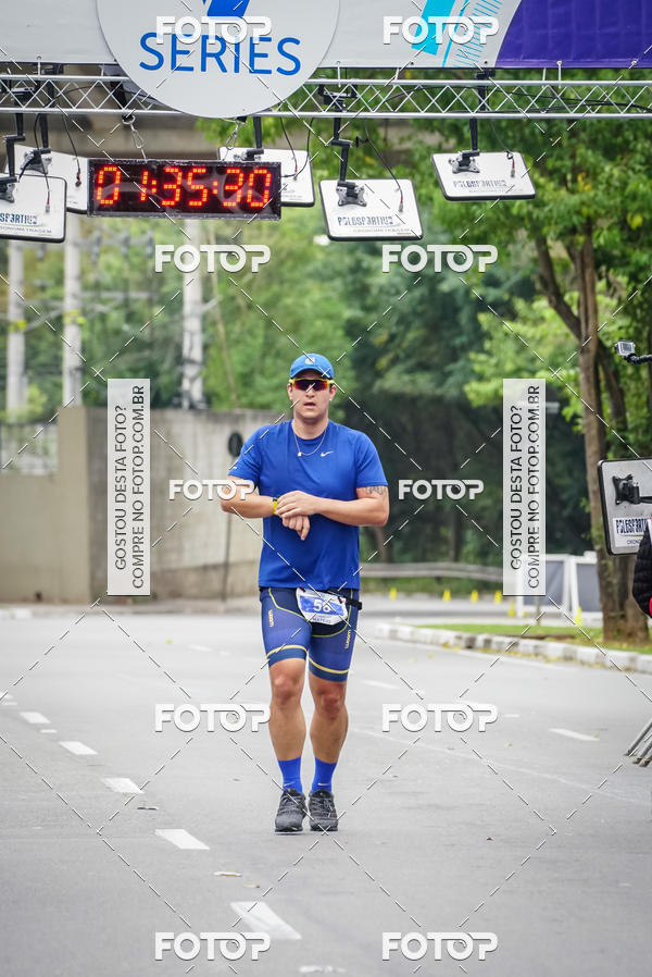 Buy your photos of the eventVSERIES Duathlon & Running on Fotop