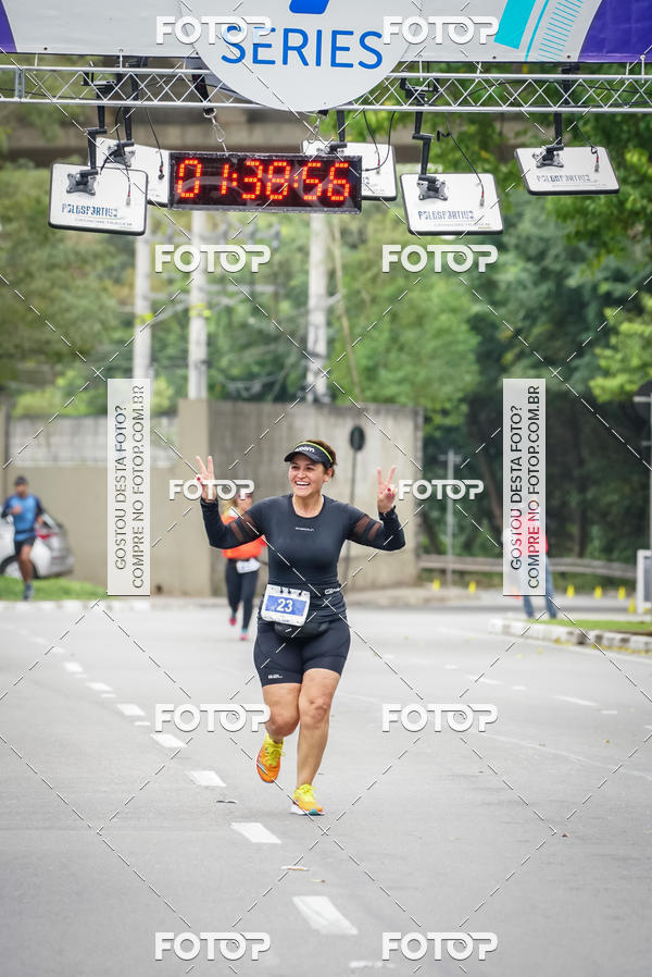 Buy your photos of the eventVSERIES Duathlon & Running on Fotop
