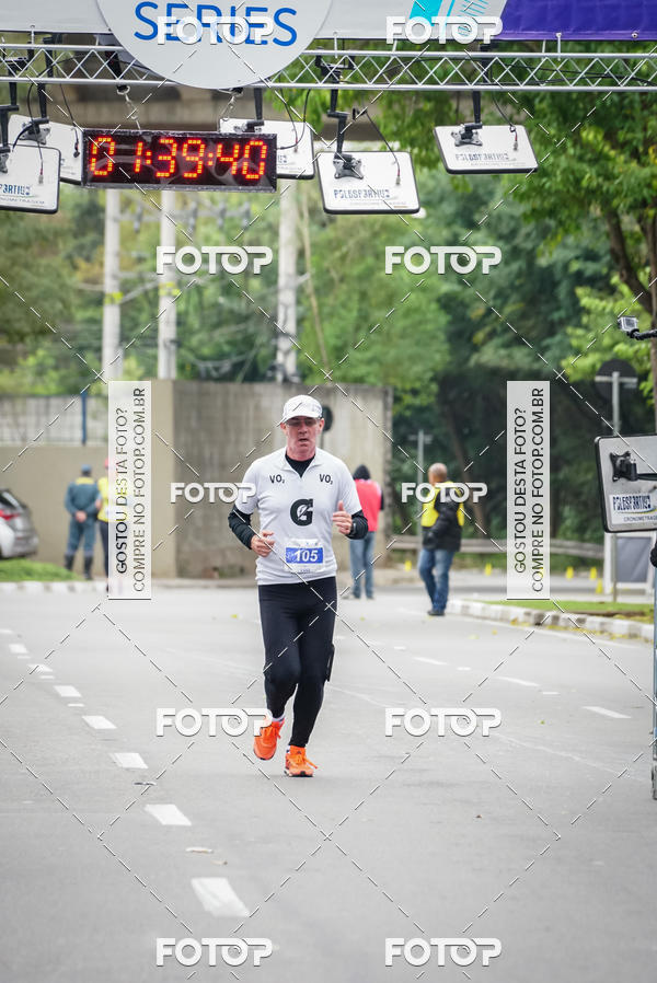 Buy your photos of the eventVSERIES Duathlon & Running on Fotop