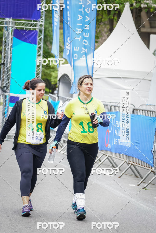 Buy your photos of the eventVSERIES Duathlon & Running on Fotop