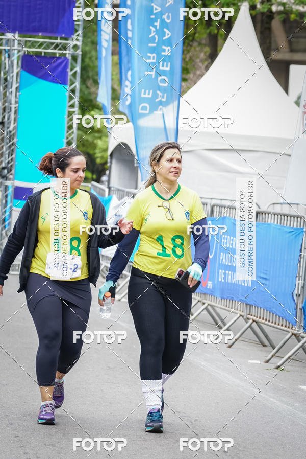 Buy your photos of the eventVSERIES Duathlon & Running on Fotop