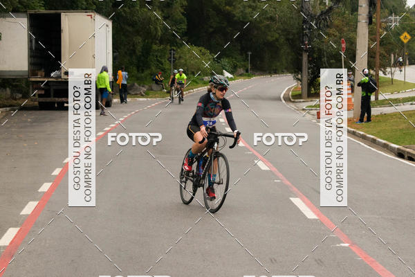 Buy your photos of the eventVSERIES Duathlon & Running on Fotop