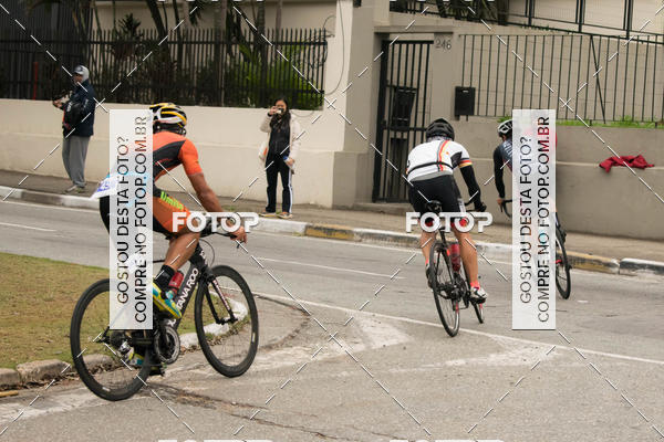 Buy your photos of the eventVSERIES Duathlon & Running on Fotop