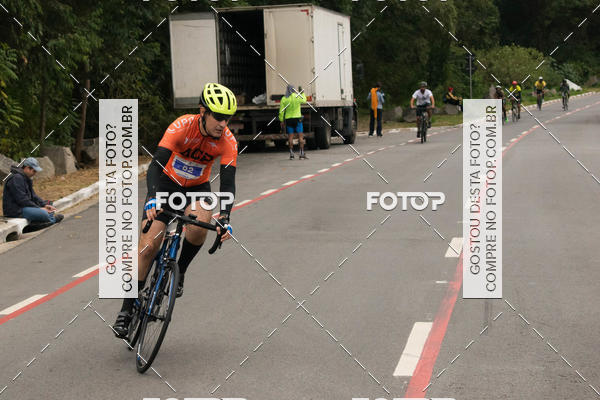 Buy your photos of the eventVSERIES Duathlon & Running on Fotop