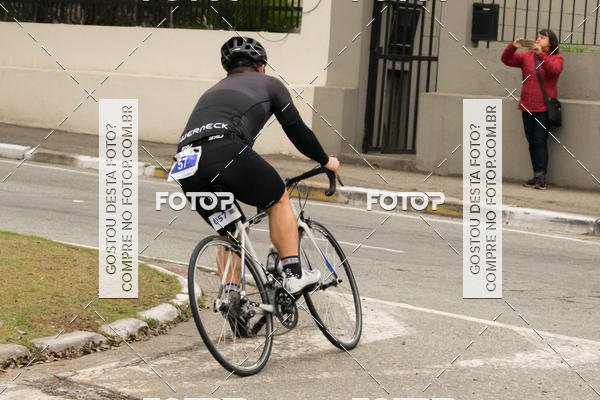 Buy your photos of the eventVSERIES Duathlon & Running on Fotop