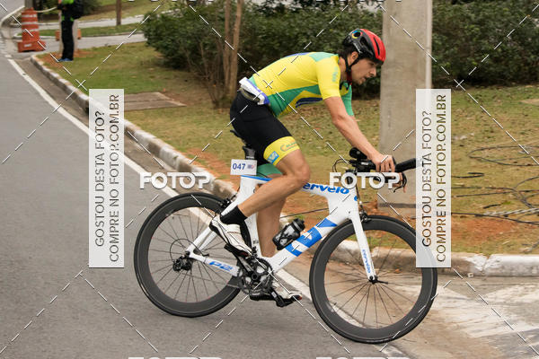 Buy your photos of the eventVSERIES Duathlon & Running on Fotop