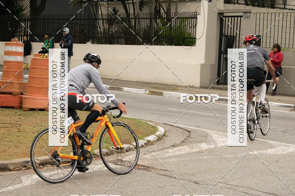 Buy your photos of the eventVSERIES Duathlon & Running on Fotop