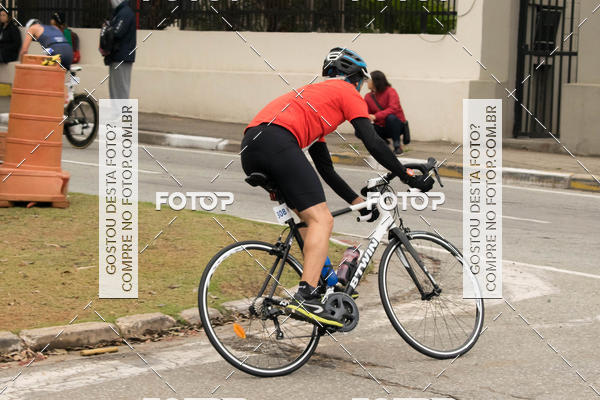 Buy your photos of the eventVSERIES Duathlon & Running on Fotop