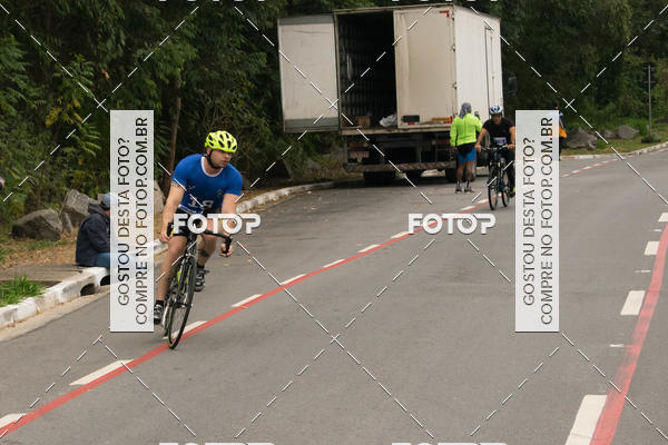Buy your photos of the eventVSERIES Duathlon & Running on Fotop