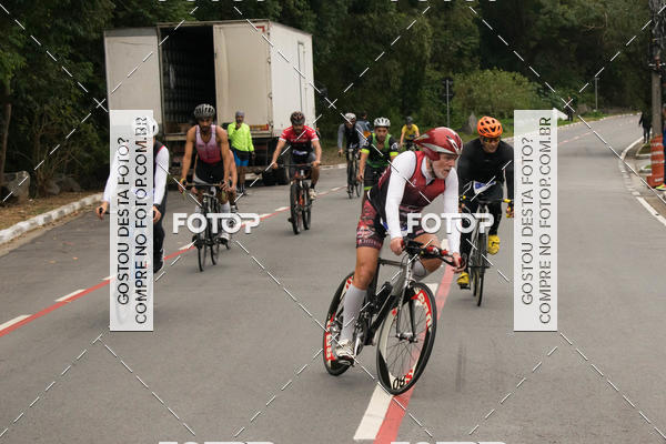 Buy your photos of the eventVSERIES Duathlon & Running on Fotop