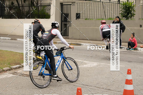 Buy your photos of the eventVSERIES Duathlon & Running on Fotop