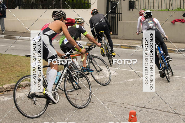 Buy your photos of the eventVSERIES Duathlon & Running on Fotop