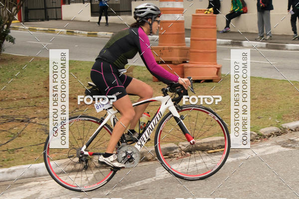 Buy your photos of the eventVSERIES Duathlon & Running on Fotop