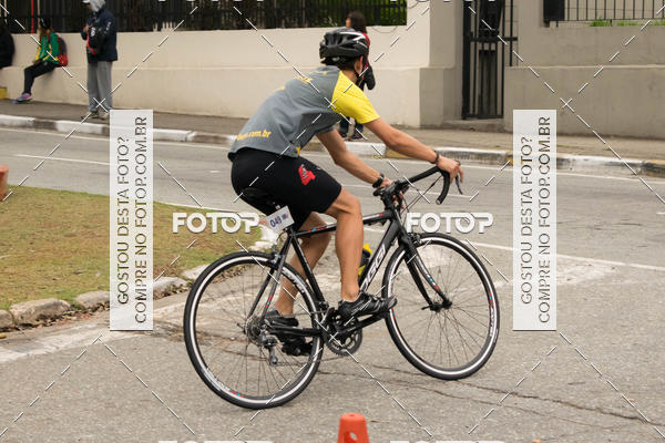 Buy your photos of the eventVSERIES Duathlon & Running on Fotop