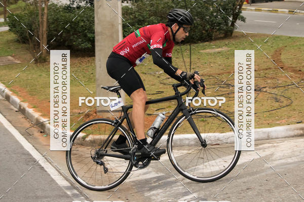 Buy your photos of the eventVSERIES Duathlon & Running on Fotop