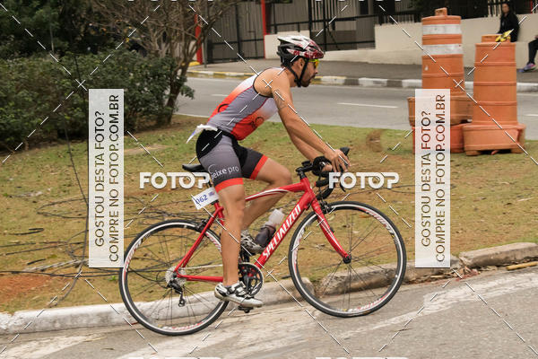 Buy your photos of the eventVSERIES Duathlon & Running on Fotop