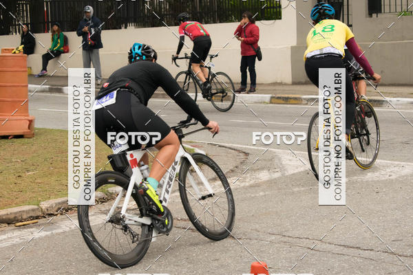 Buy your photos of the eventVSERIES Duathlon & Running on Fotop