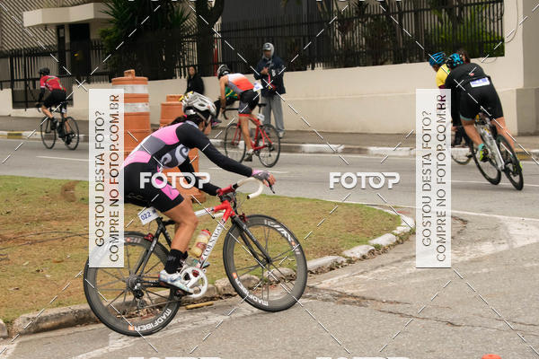 Buy your photos of the eventVSERIES Duathlon & Running on Fotop