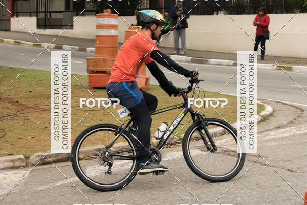 Buy your photos of the eventVSERIES Duathlon & Running on Fotop