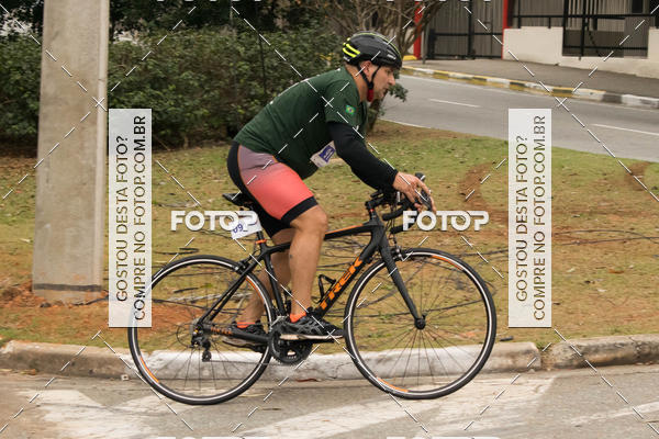 Buy your photos of the eventVSERIES Duathlon & Running on Fotop